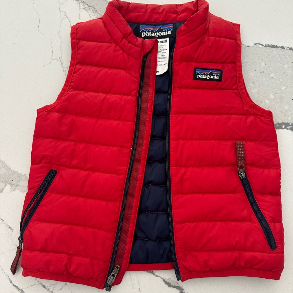 EUC Patagonia Red Puffy Vest (Size 18 months)
